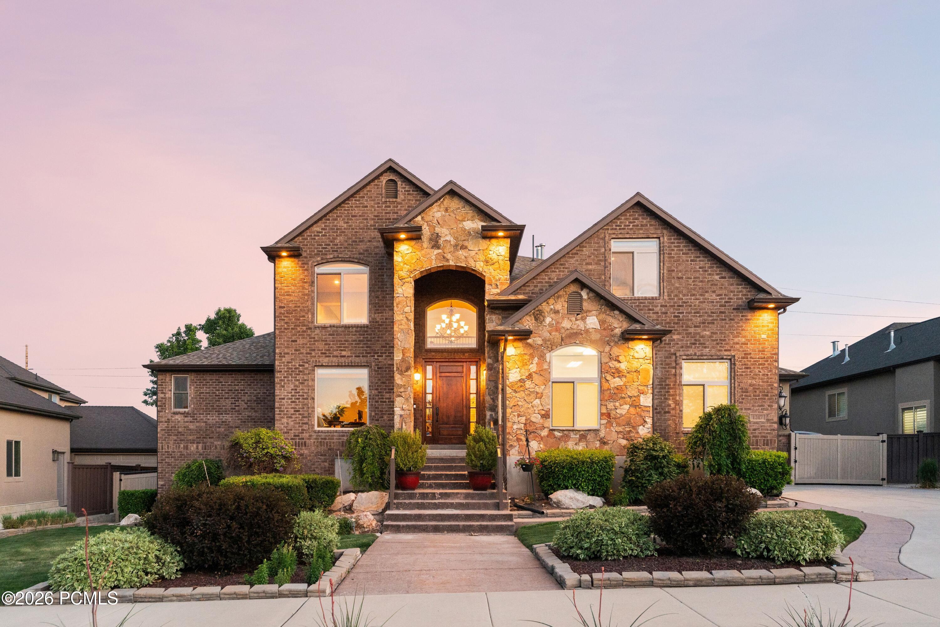 1247 W Alta Creek Circle