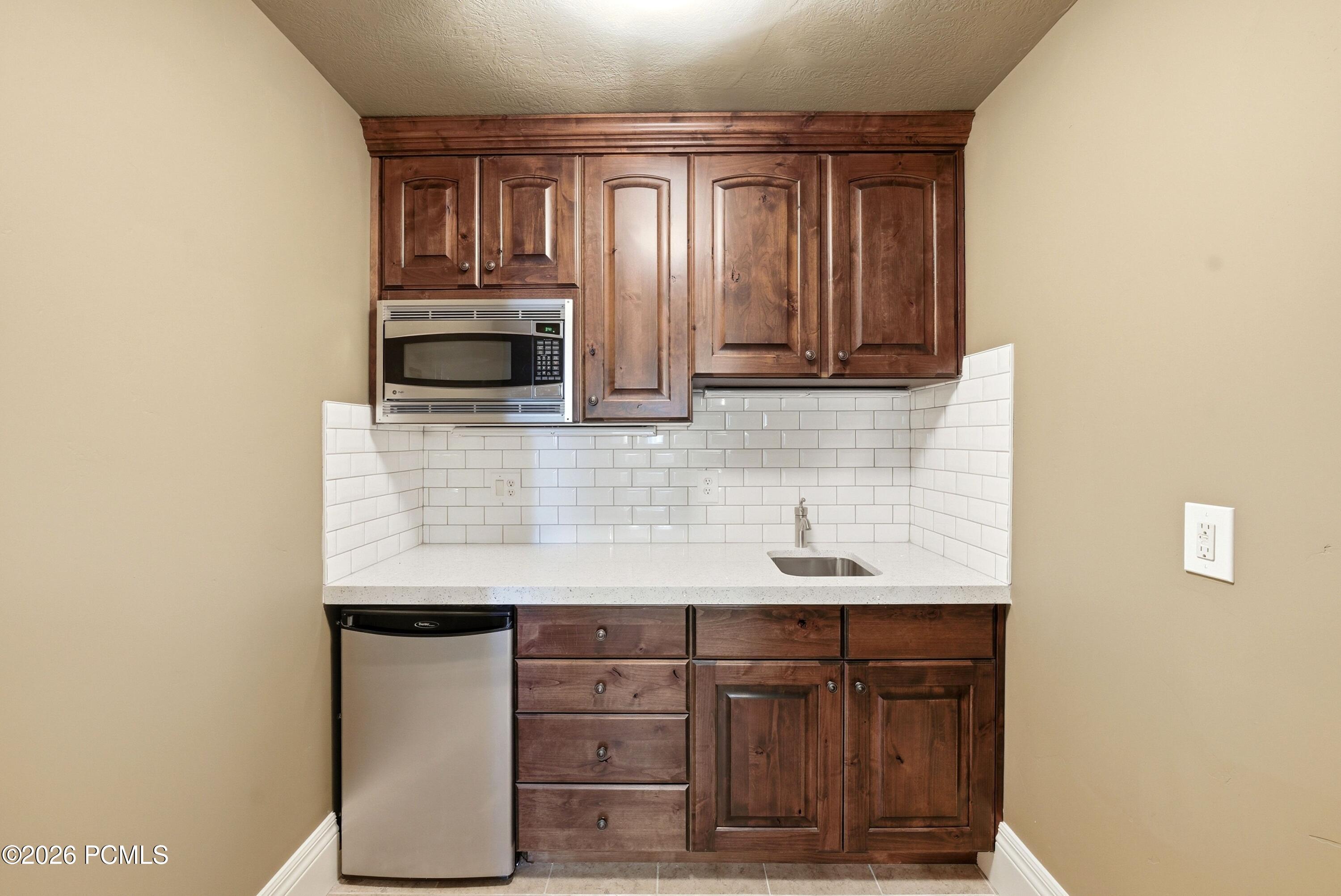 1247 W Alta Creek Circle
