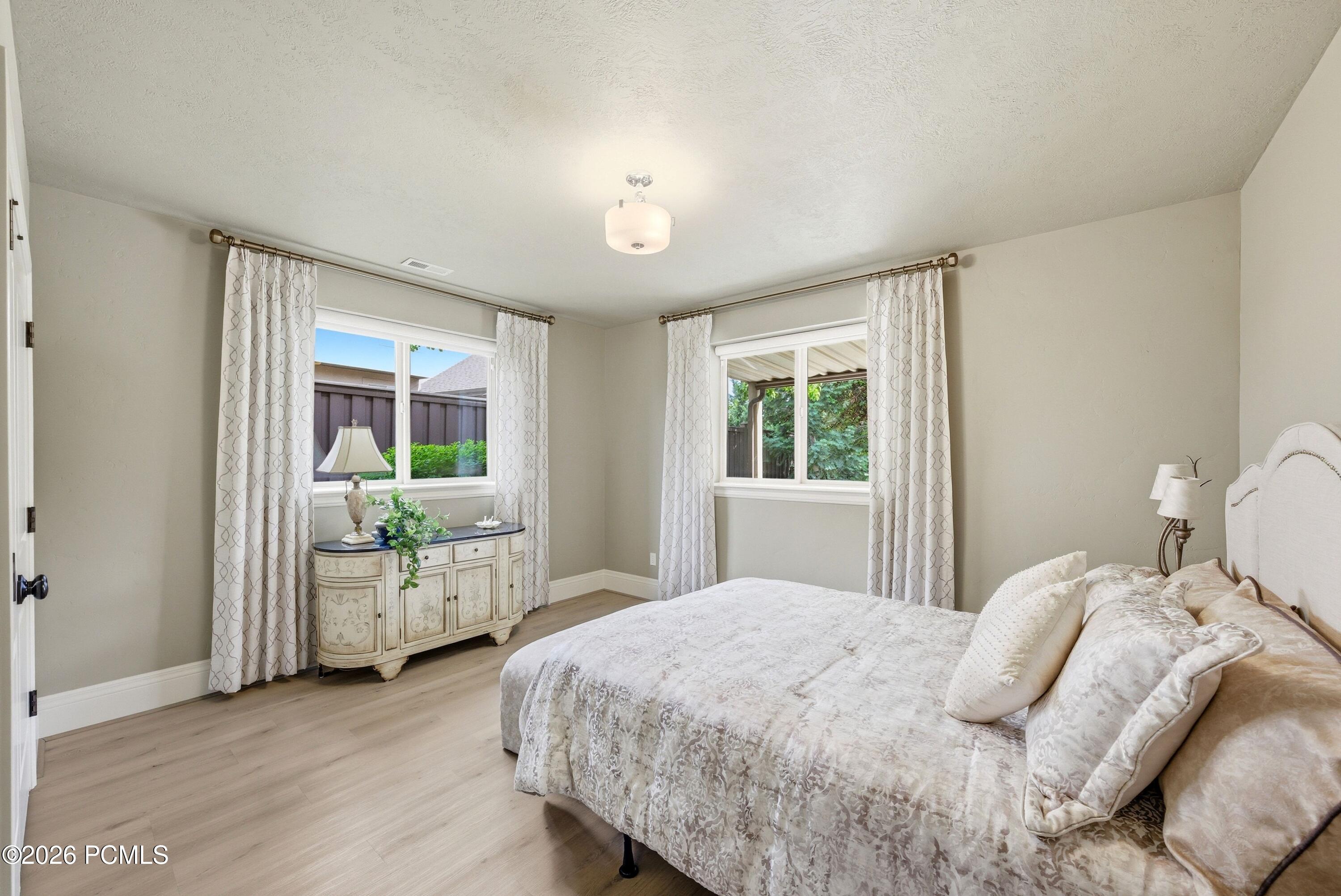 1247 W Alta Creek Circle