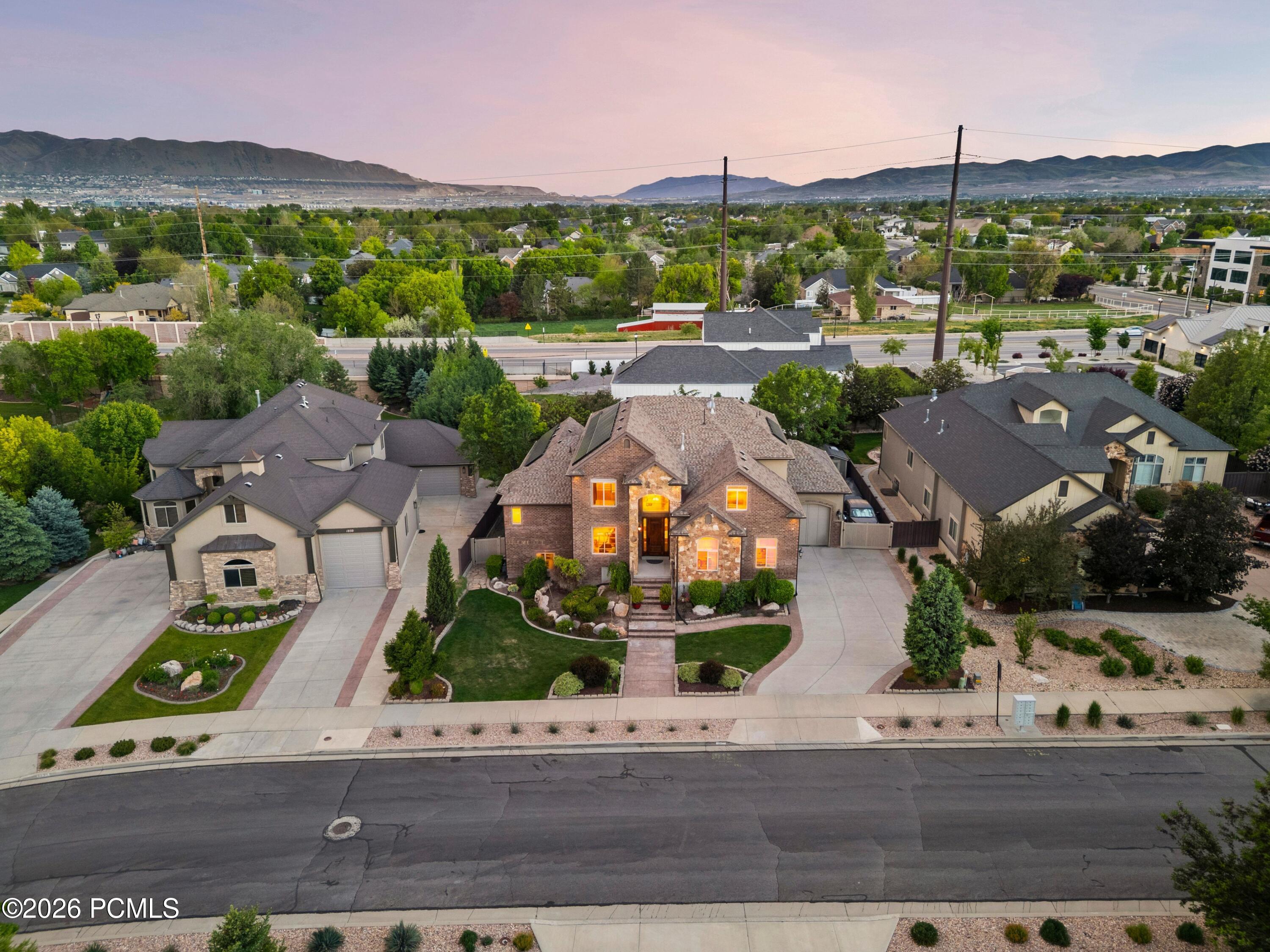 1247 W Alta Creek Circle