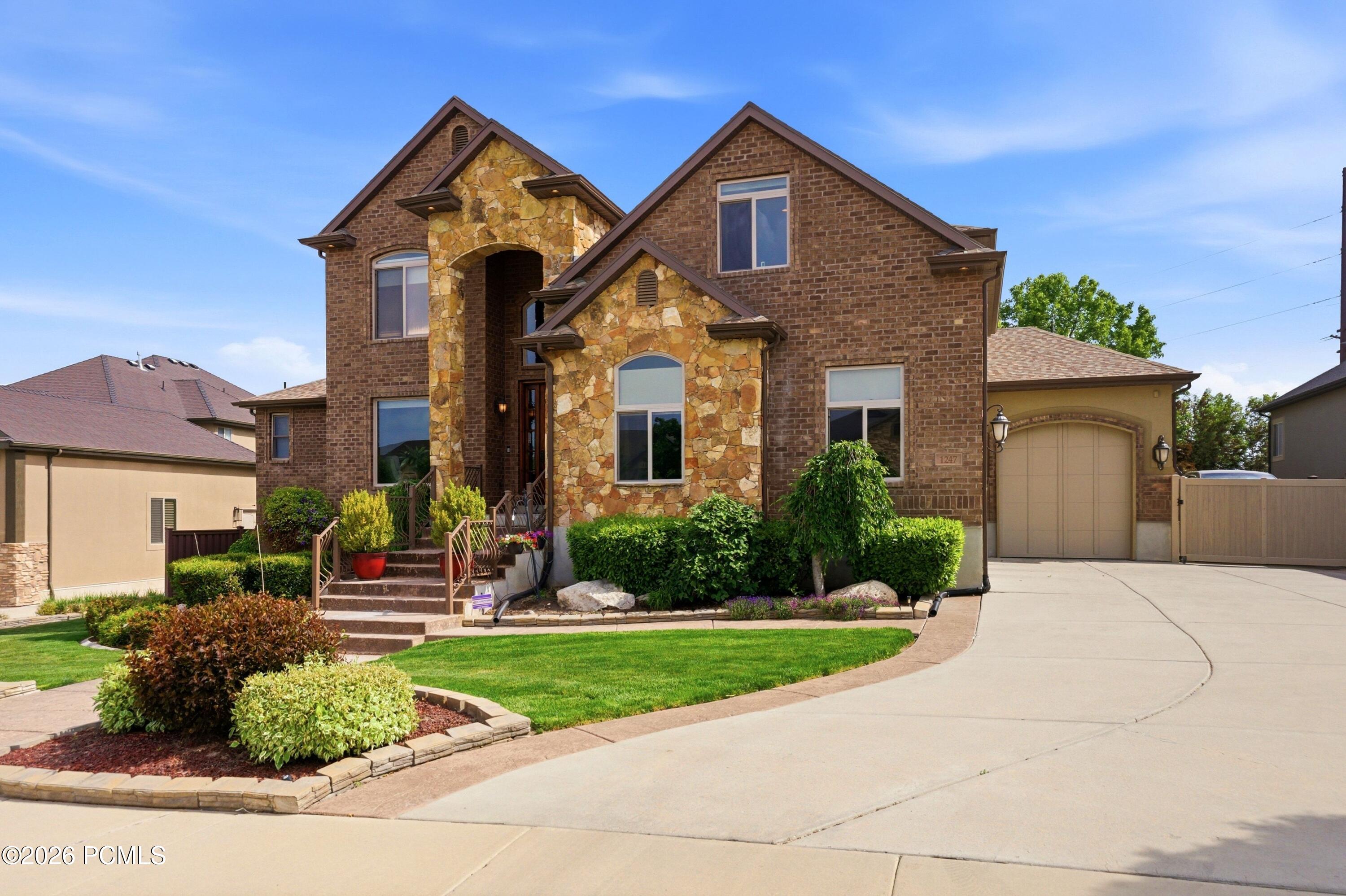 1247 W Alta Creek Circle