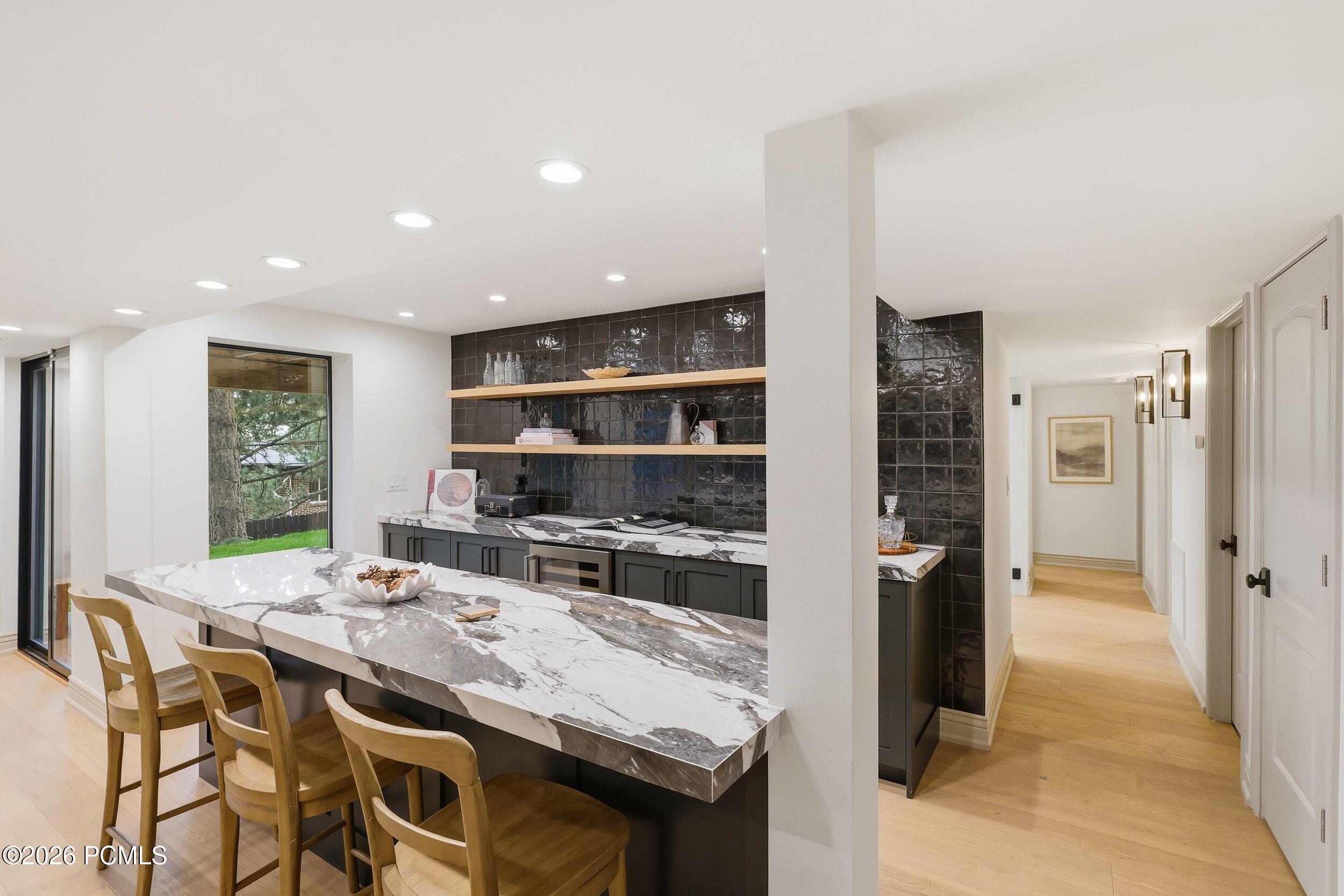 2651 E Hiawatha
