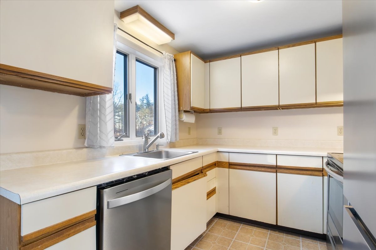 23 Old Stagecoach Road Unit: 20