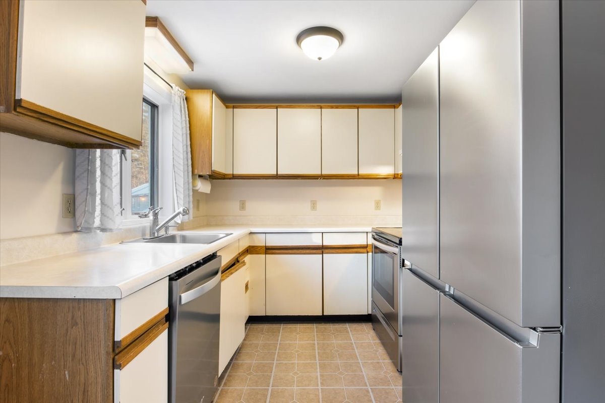 23 Old Stagecoach Road Unit: 20