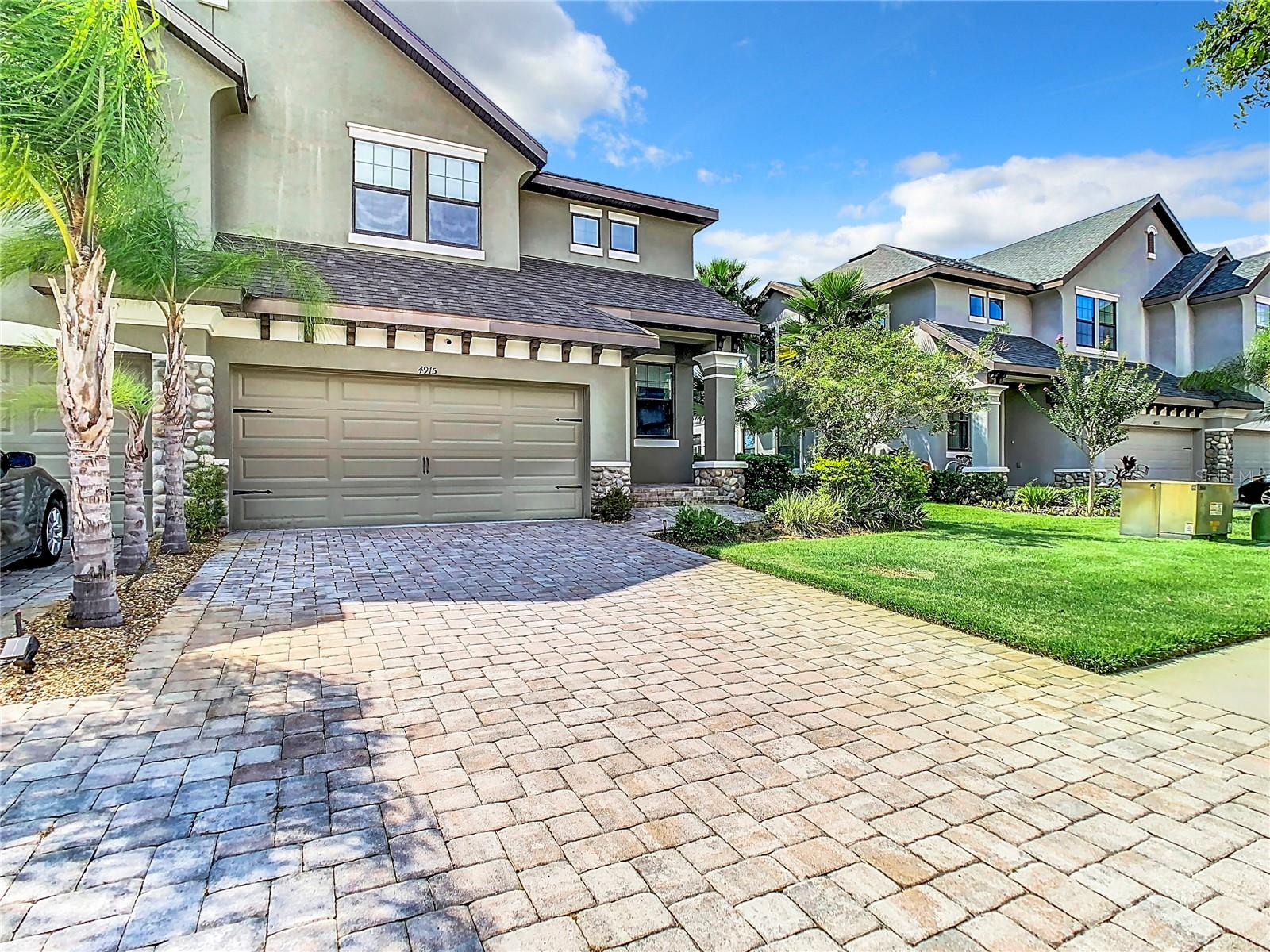 4915 WANDERING WAY