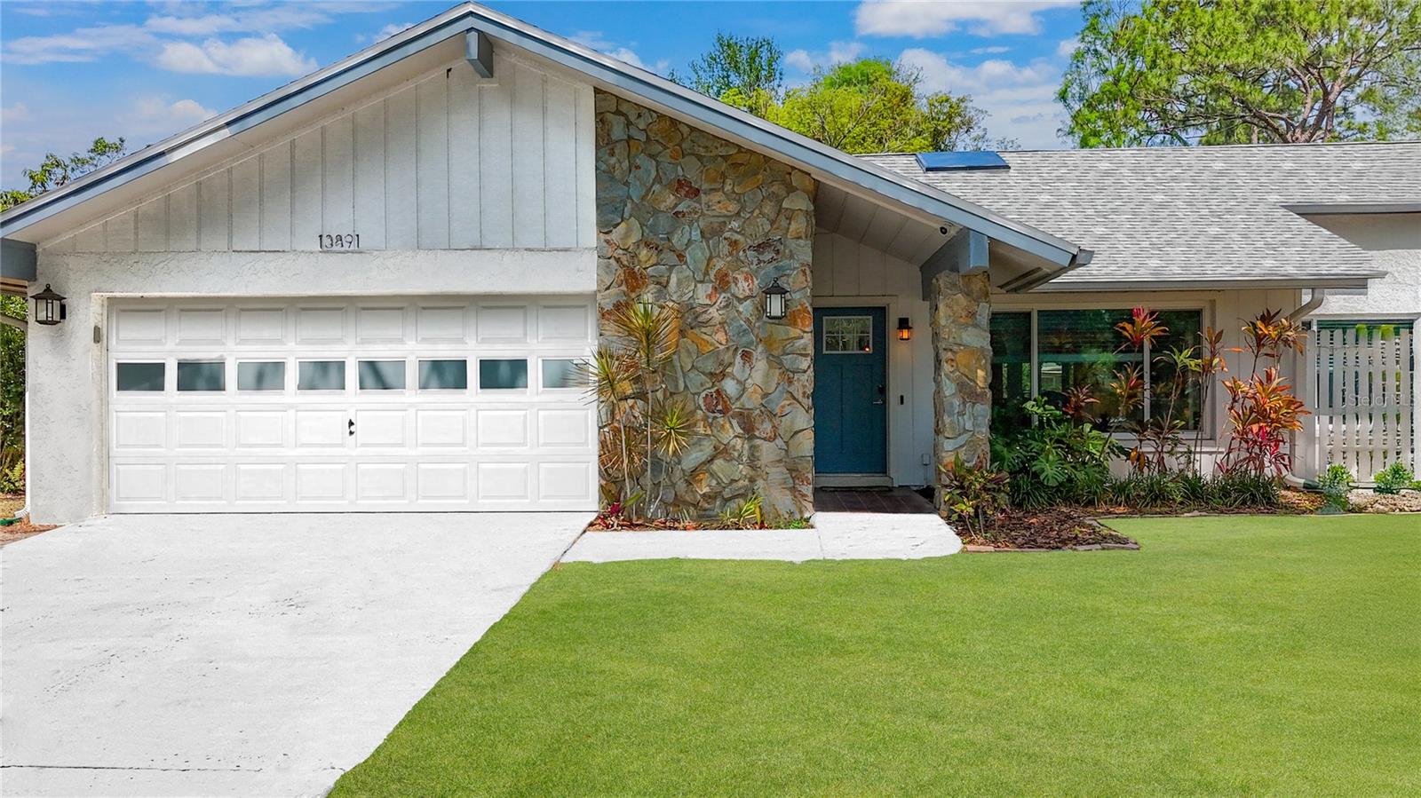 13891 FEATHER SOUND DR