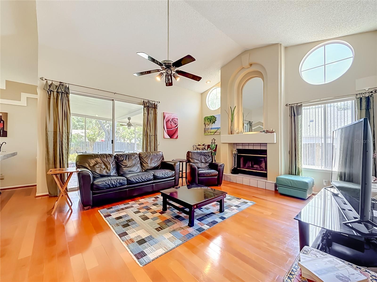 2924 PENRIDGE DR