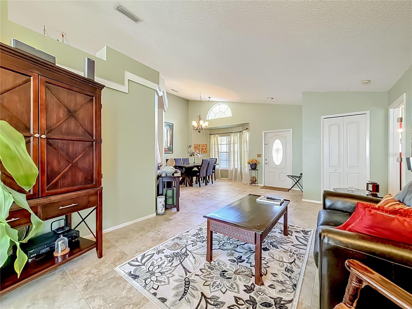2924 PENRIDGE DR