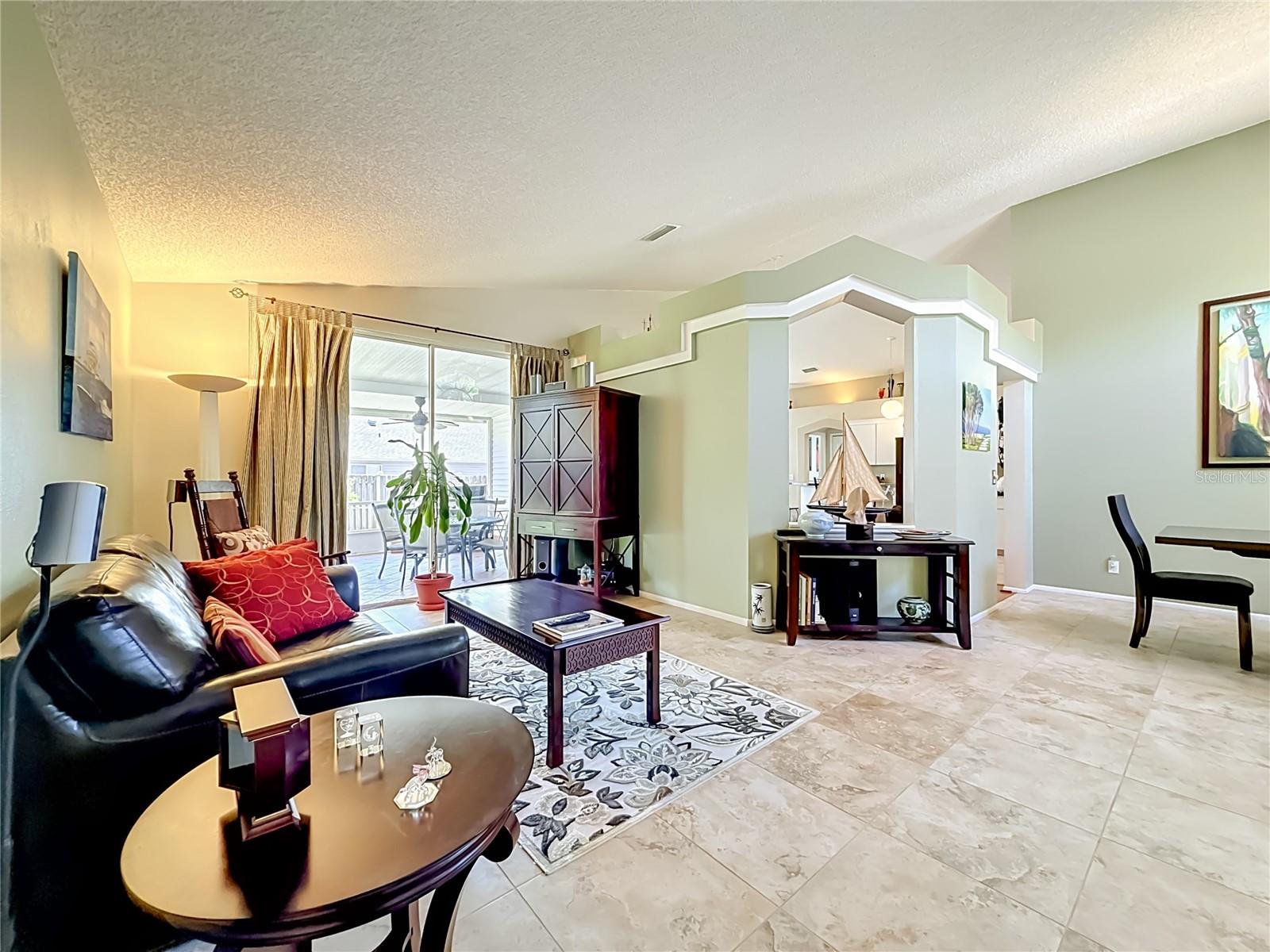 2924 PENRIDGE DR