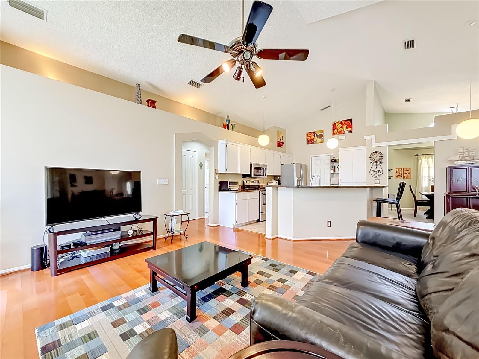 2924 PENRIDGE DR