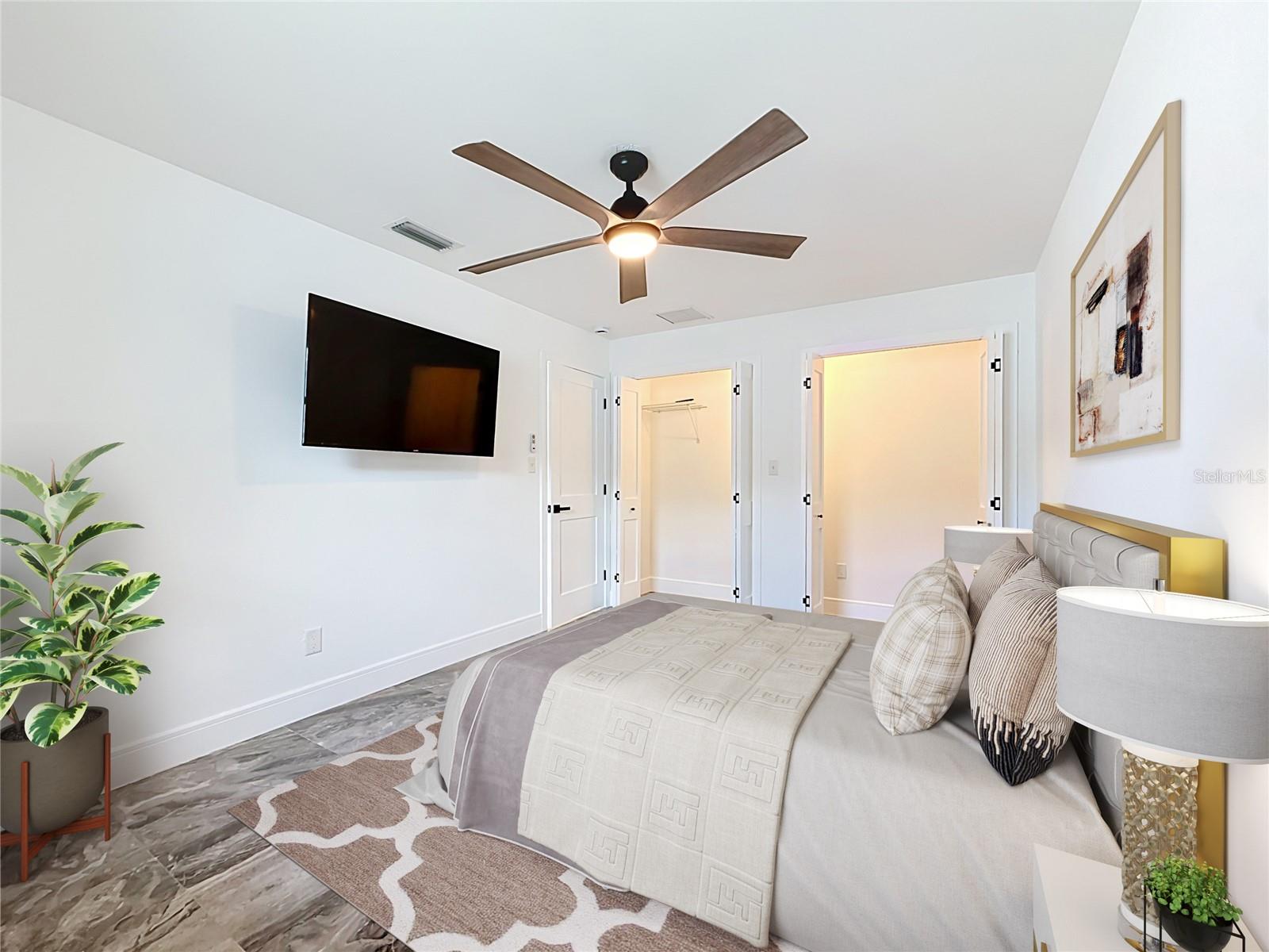 324 LEEWARD IS