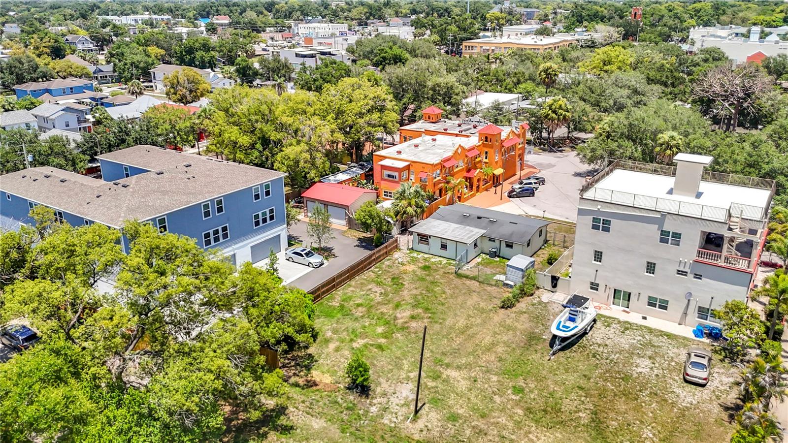 2304 N HIGHLAND AVE