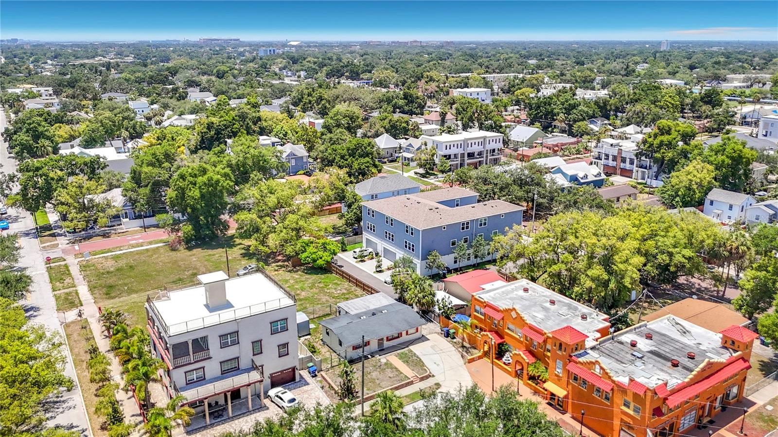 2304 N HIGHLAND AVE
