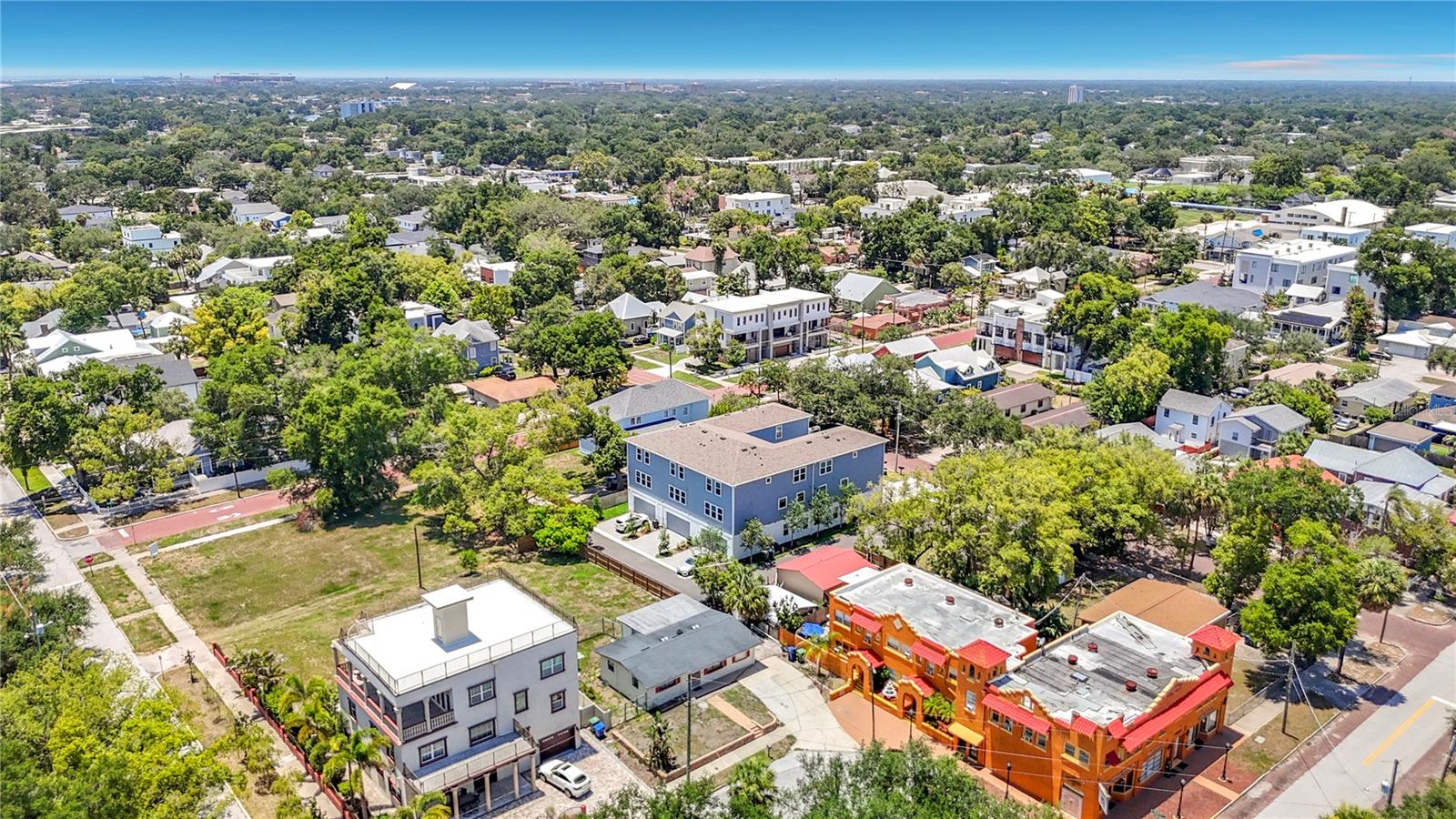 2304 N HIGHLAND AVE