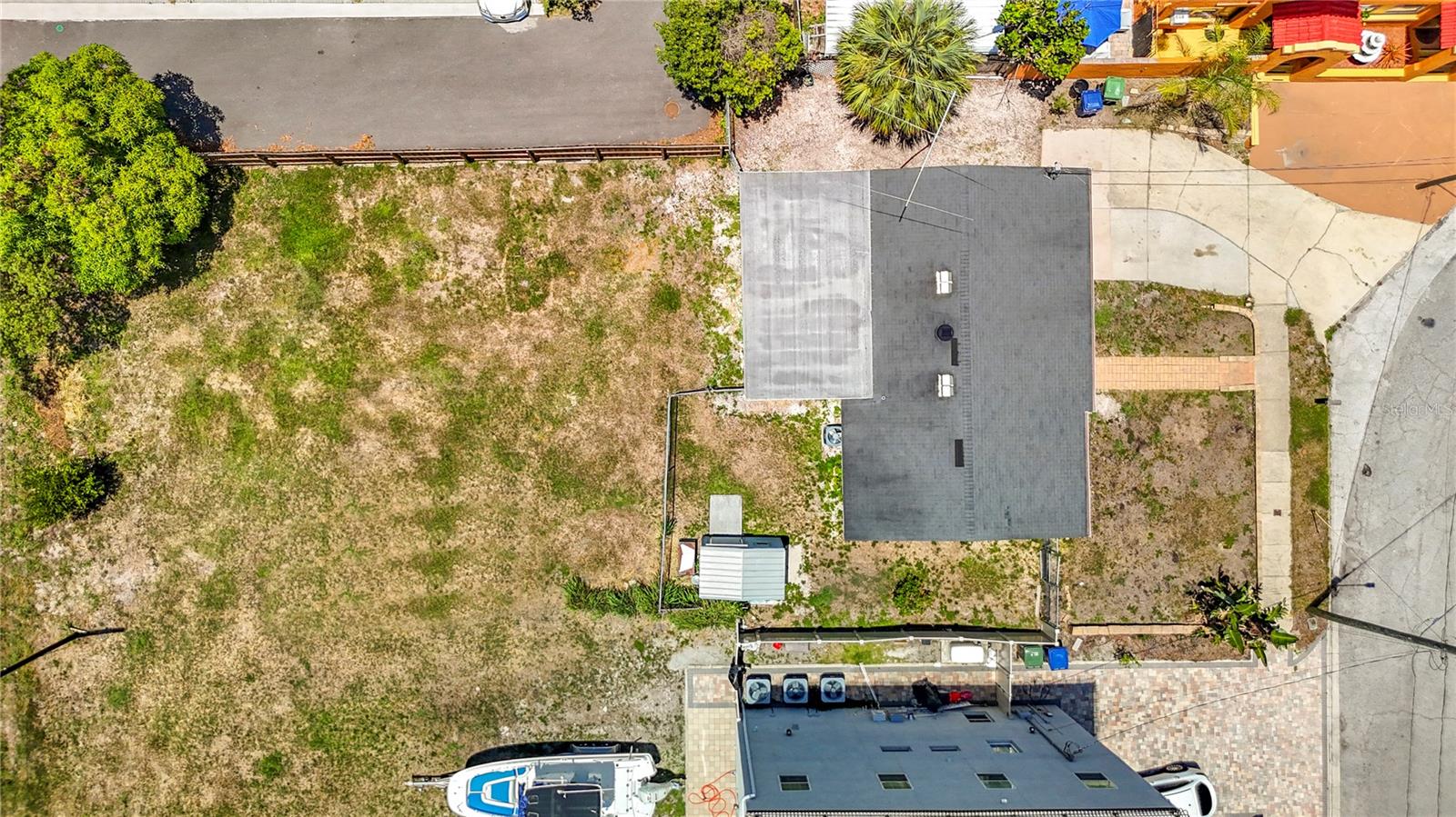 2304 N HIGHLAND AVE