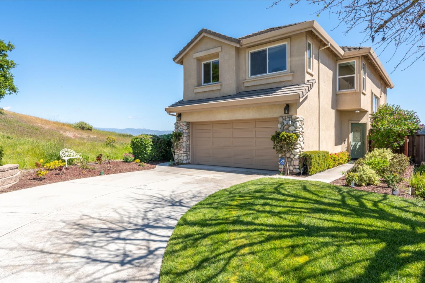 25341 Jasmine Court