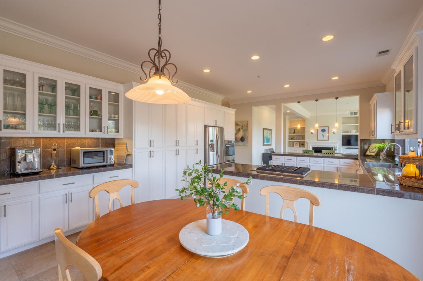 17403 Avenida Los Altos