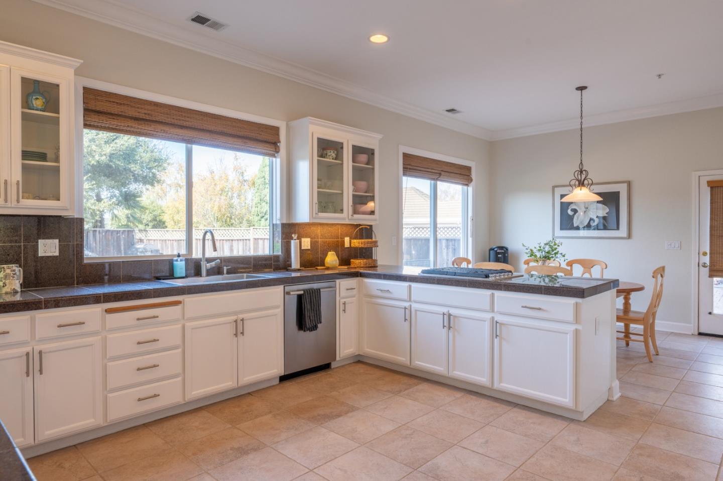 17403 Avenida Los Altos