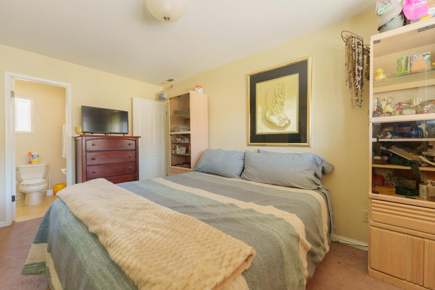 19308 Creekside Circle