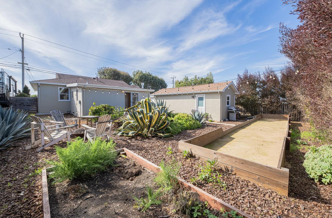 1357 Ord Grove