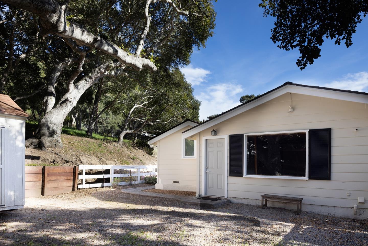 167 El Caminito Road