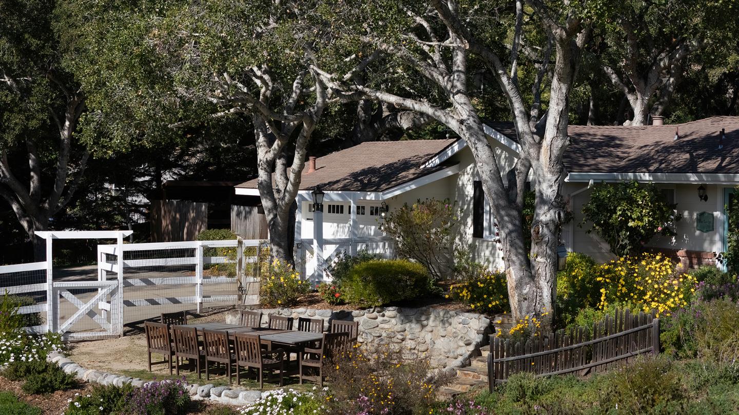 167 El Caminito Road