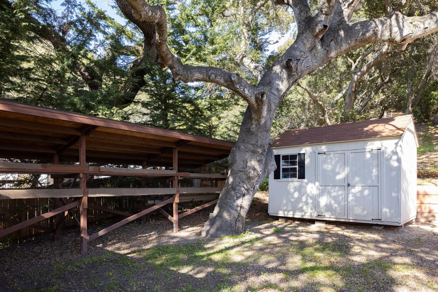 167 El Caminito Road