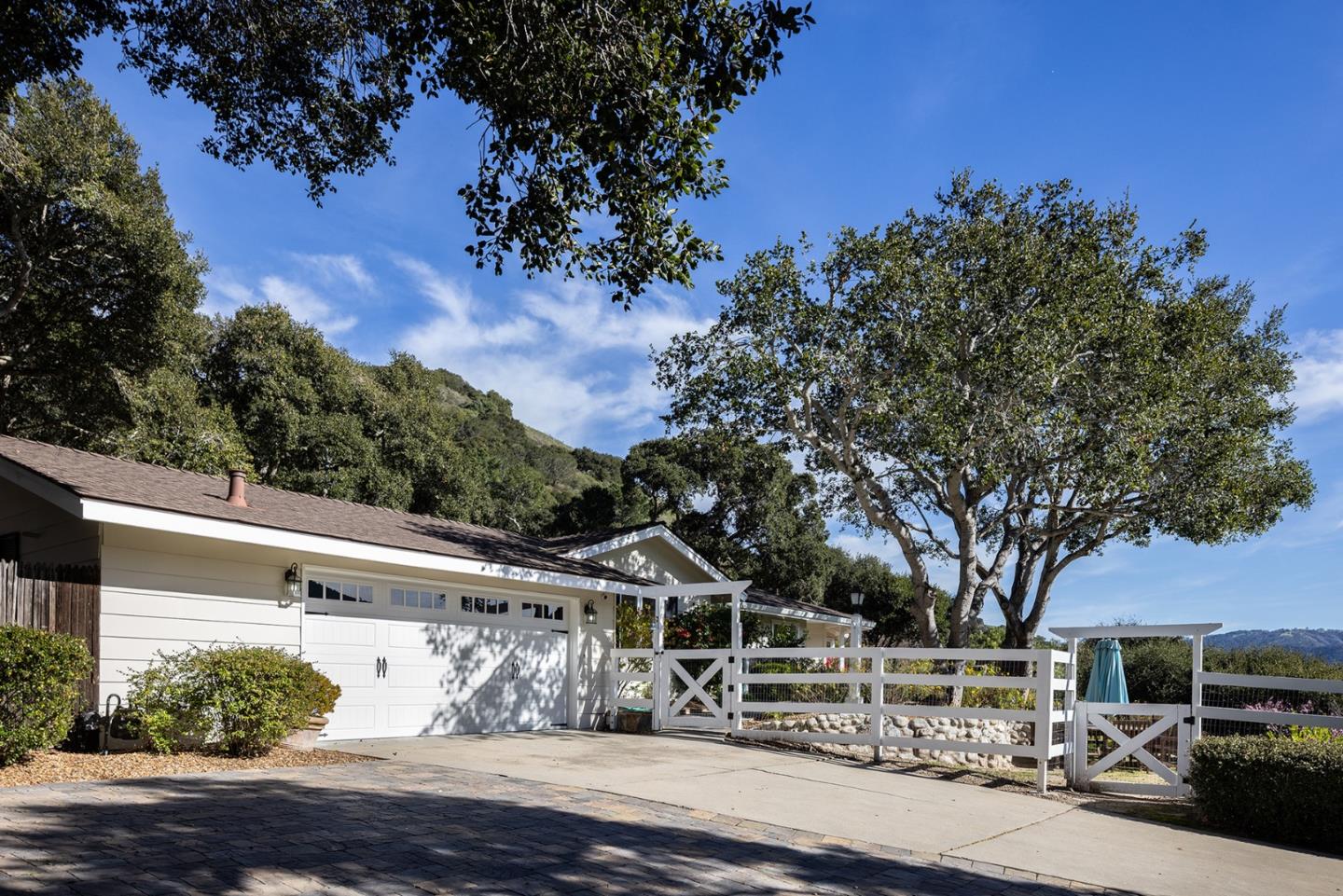 167 El Caminito Road