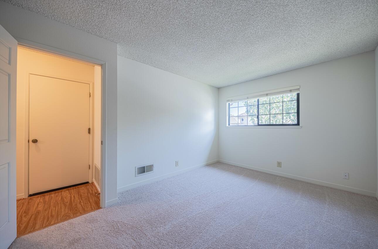 128 Nissen Road 4
