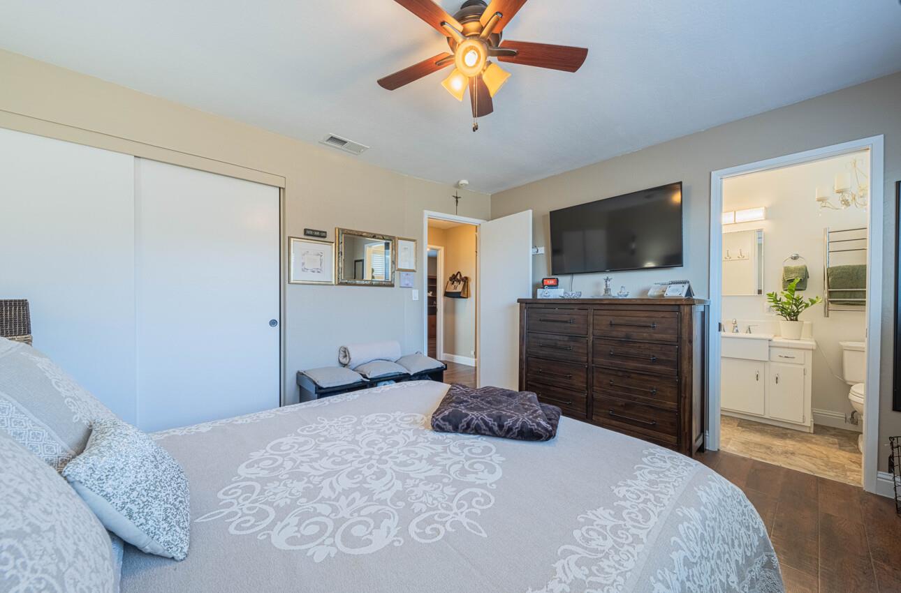 520 La Mesa Drive