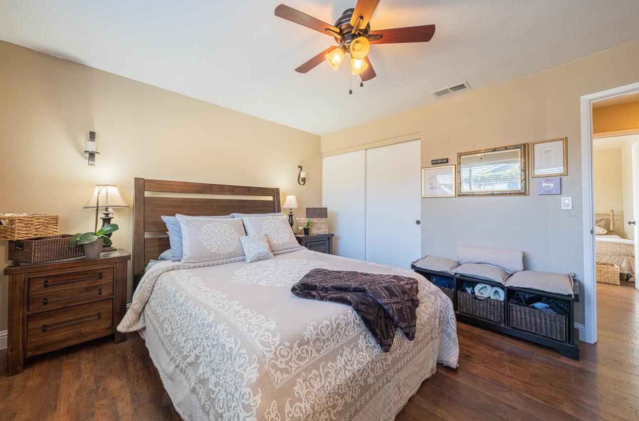 520 La Mesa Drive