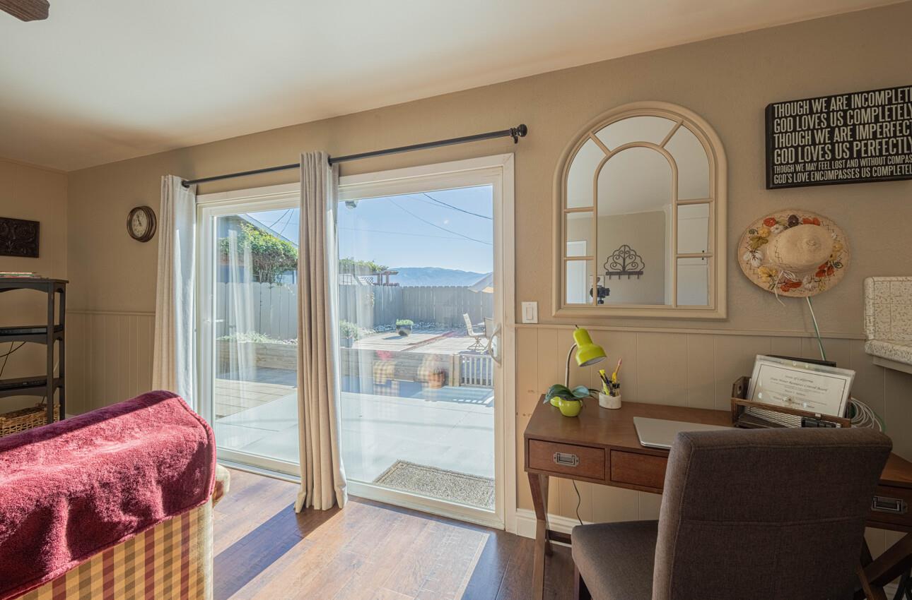 520 La Mesa Drive