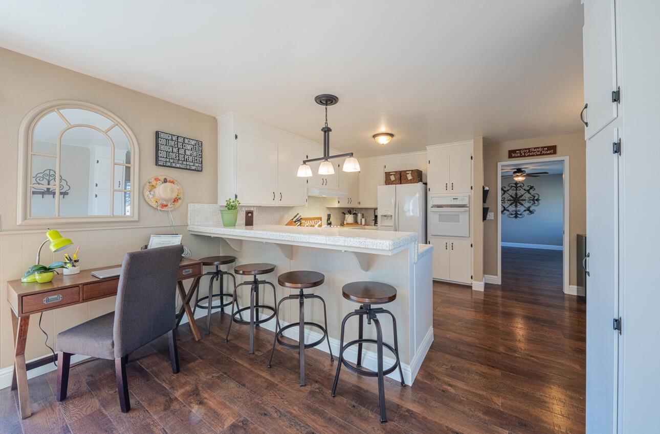 520 La Mesa Drive
