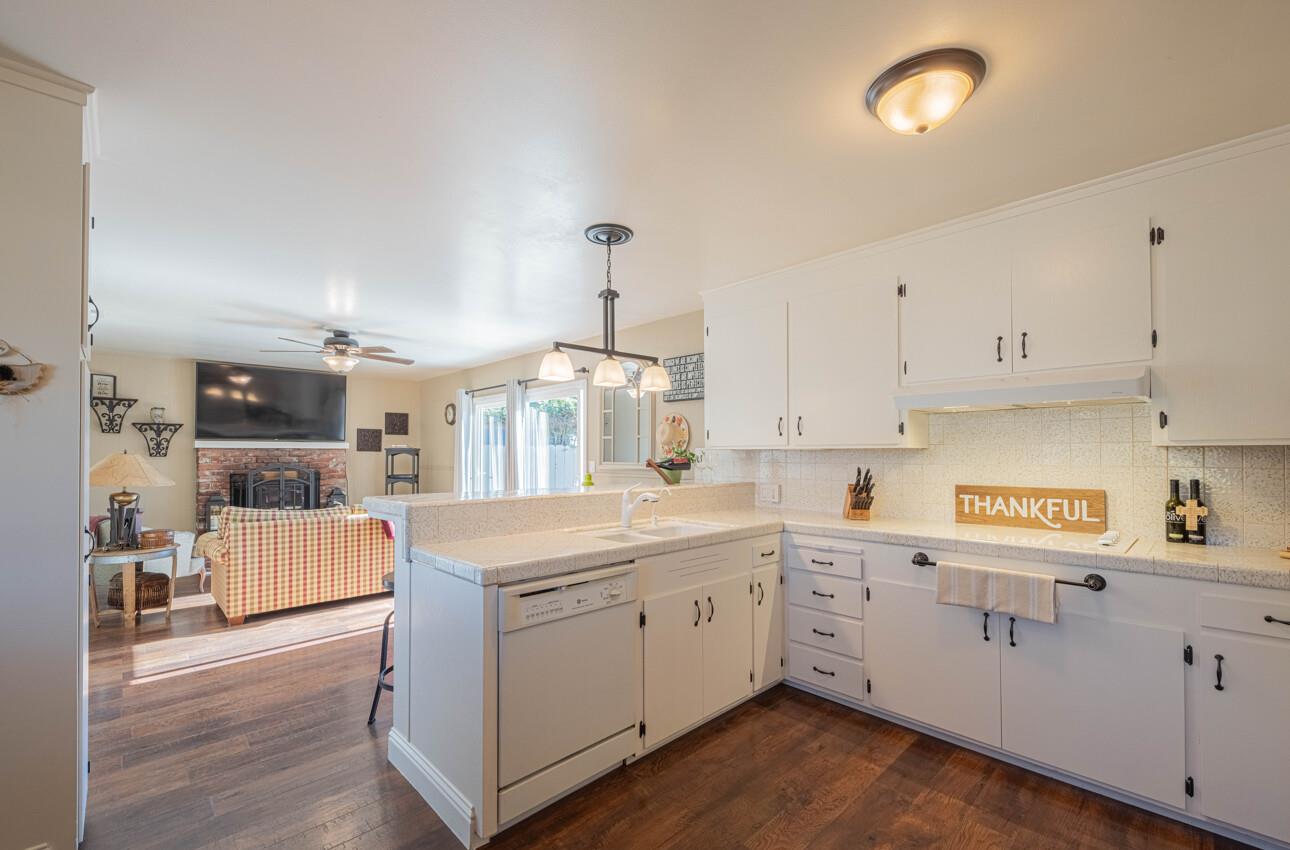 520 La Mesa Drive