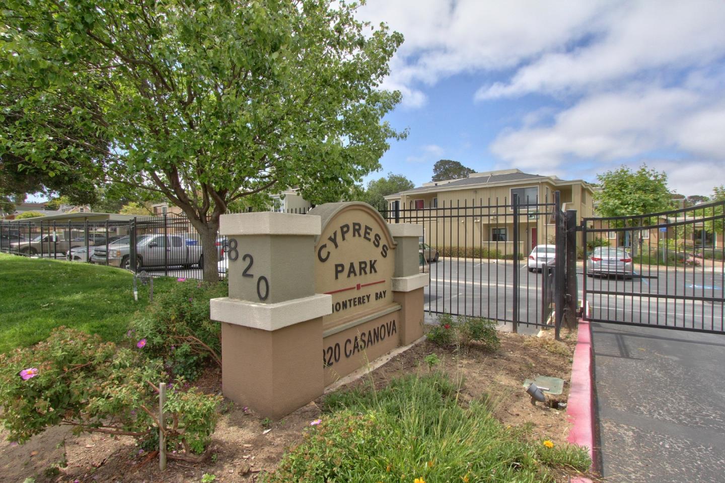 820 Casanova Avenue 30