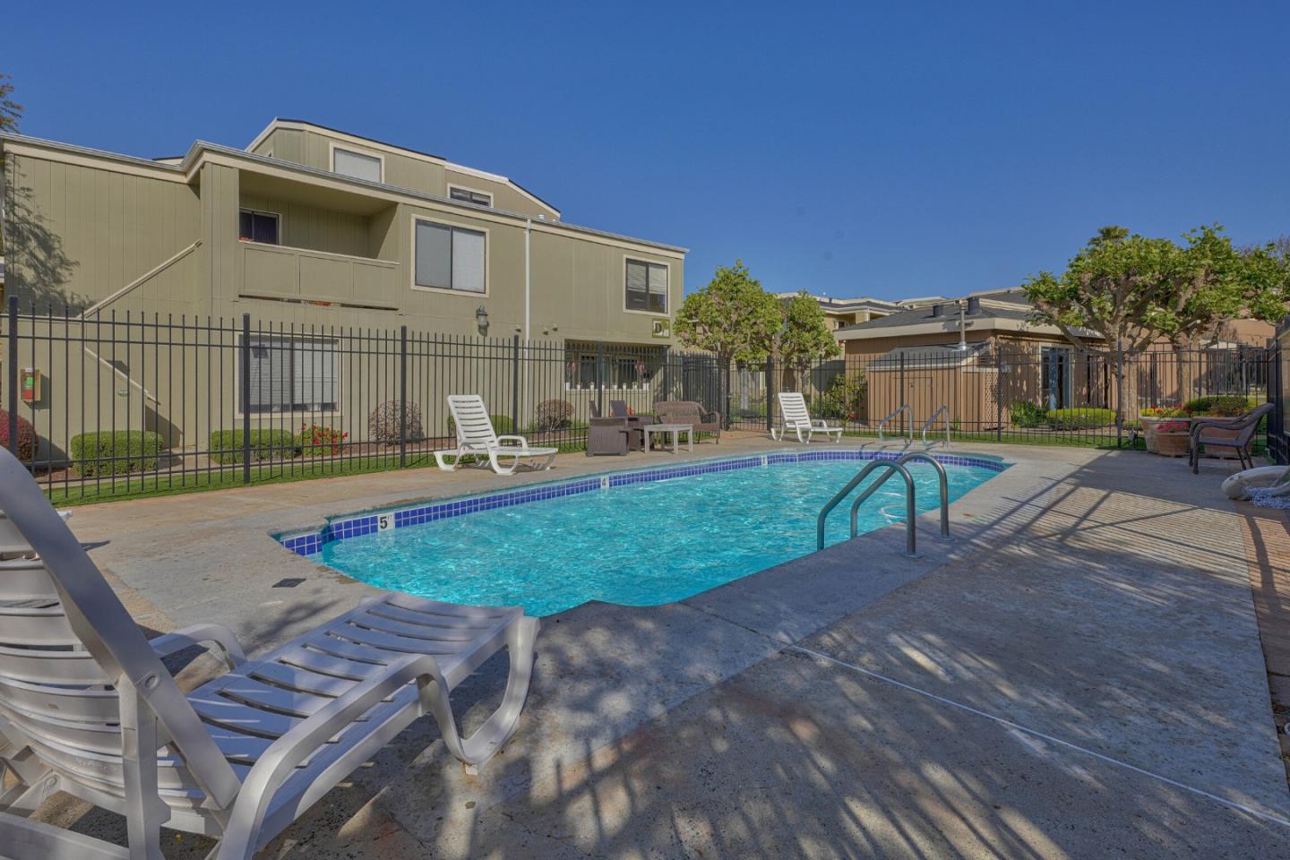820 Casanova Avenue 30