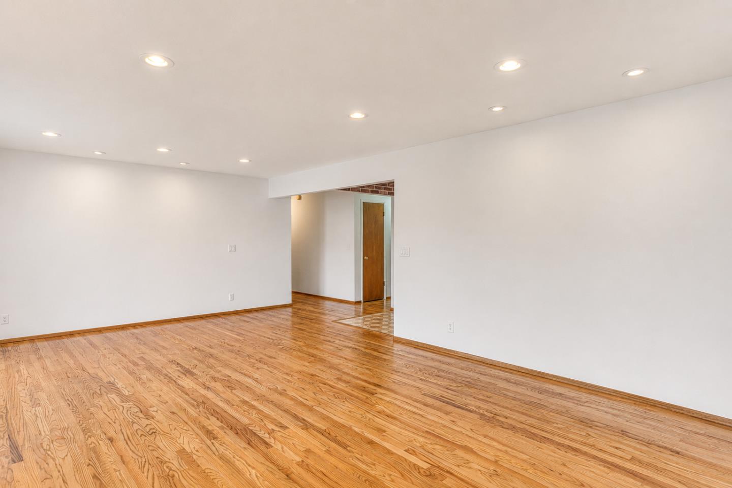476 Larson Court