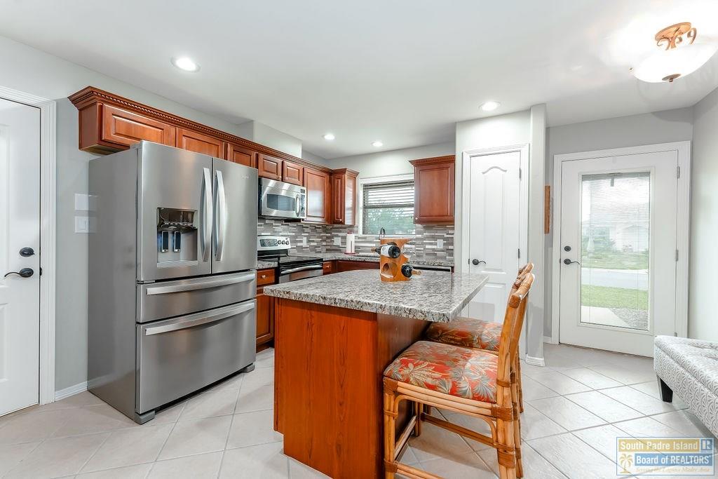 28 Augusta West