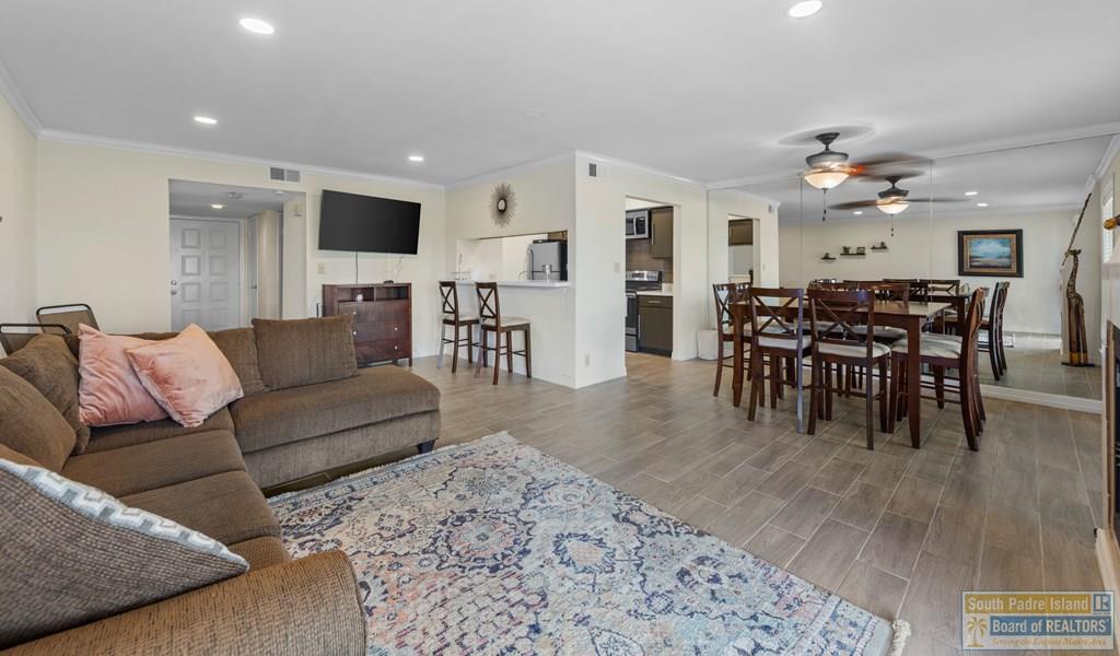 4601 Carmen Ave. # 2207