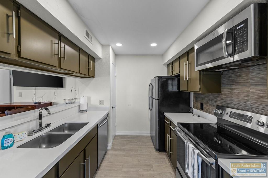 4601 Carmen Ave. # 2207