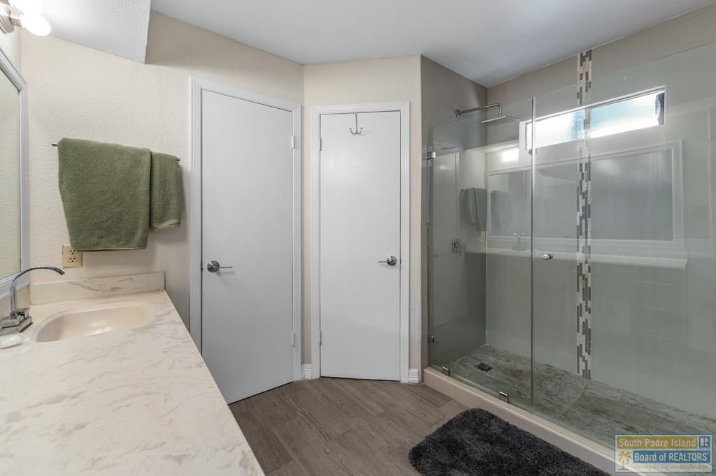 4601 Carmen Ave. # 2207