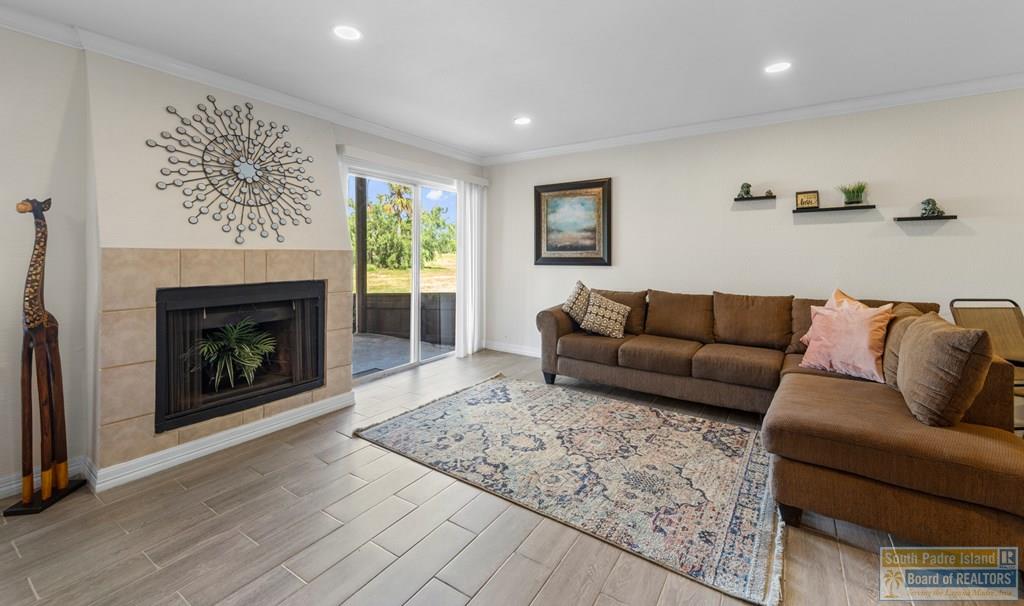 4601 Carmen Ave. # 2207