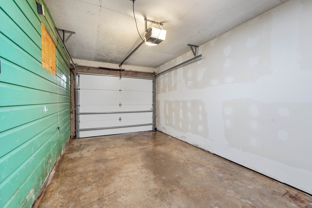221 E Adams