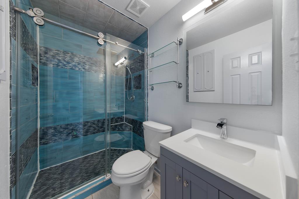 221 E Adams