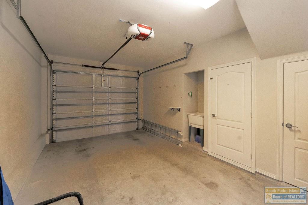 122 E Acapulco St. # A