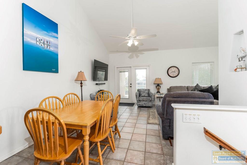 122 E Acapulco St. # A