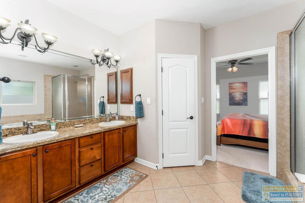 5 Valdarama Dr