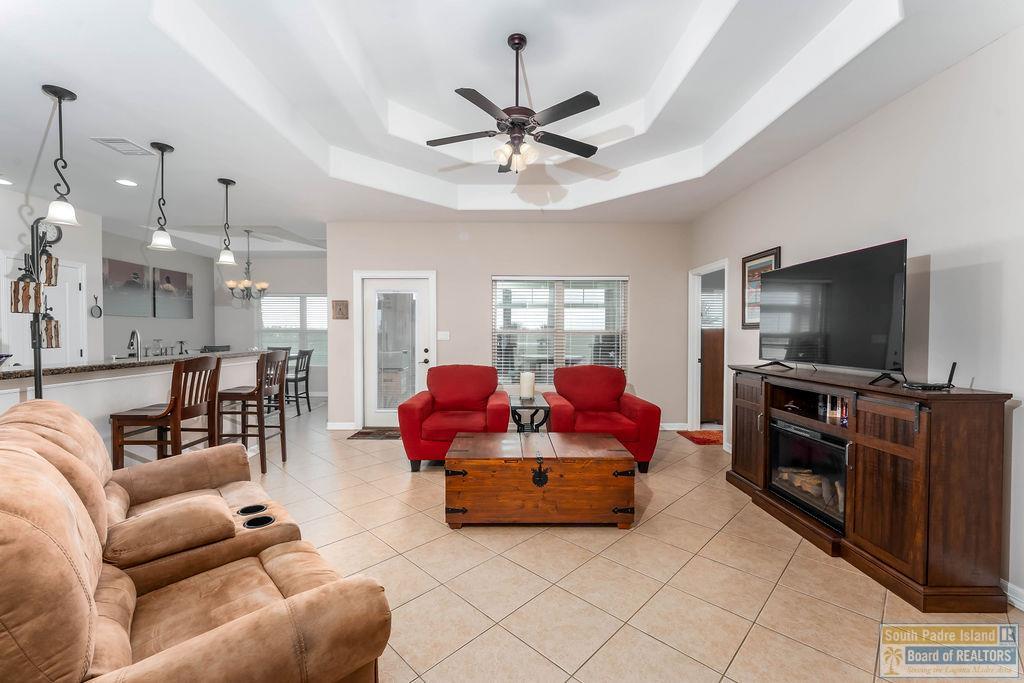5 Valdarama Dr