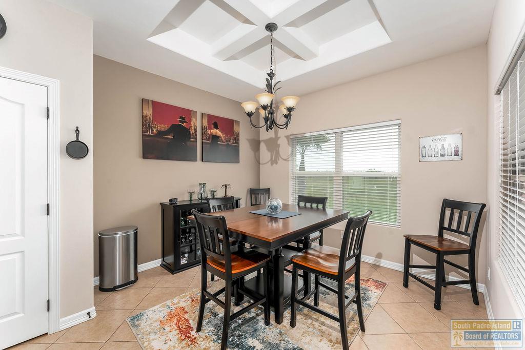 5 Valdarama Dr
