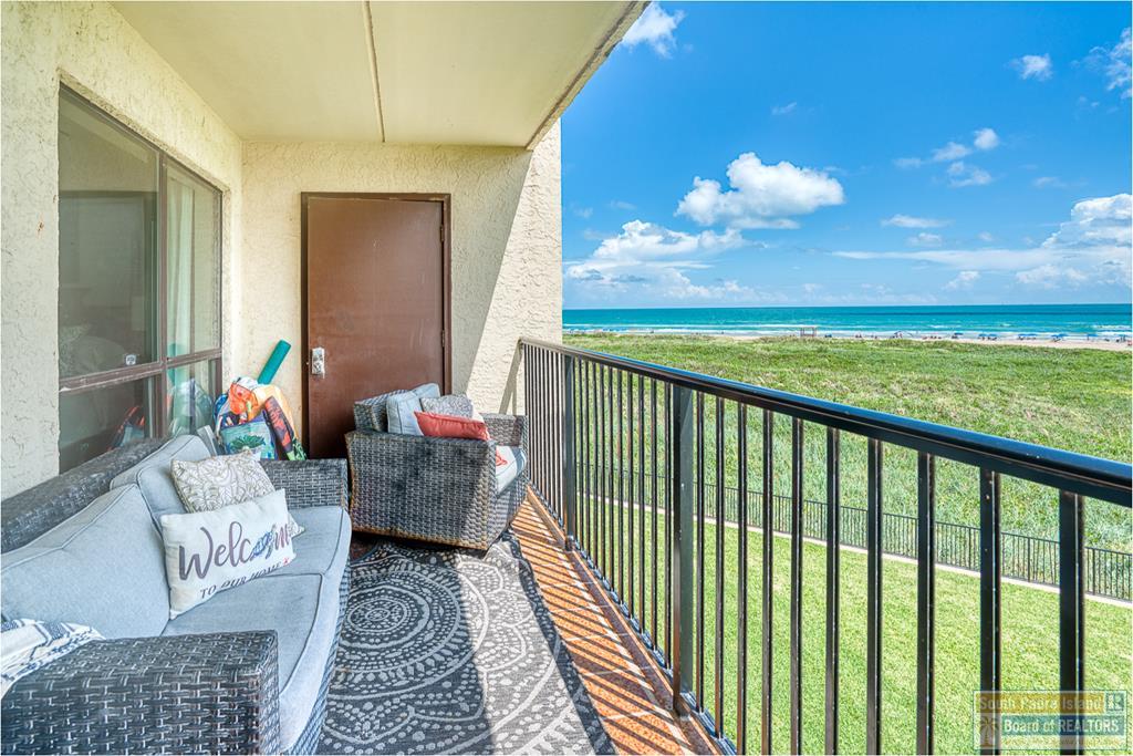 400 Padre Blvd. # 304